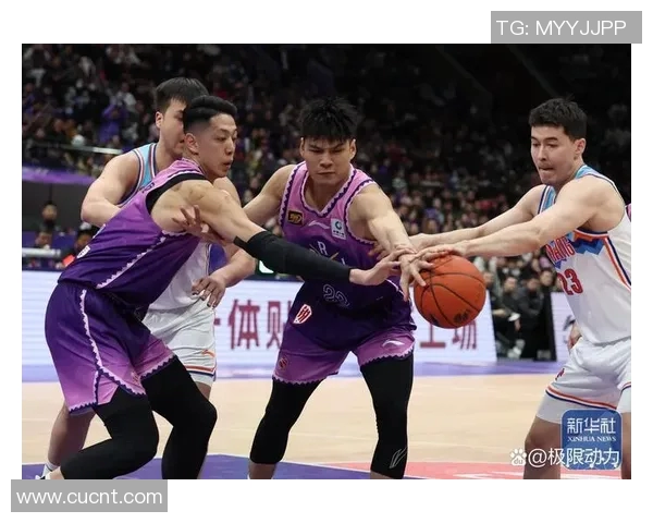 山西与北京激战正酣12cba赛季精彩对决引发球迷热议 山西与北京激战正酣12cba赛季精彩对决引发球迷热议